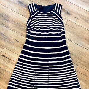 Talbots A-line Pleated Dress Navy Blue White Stripes Silk Blend Lined Sz 6 EUC